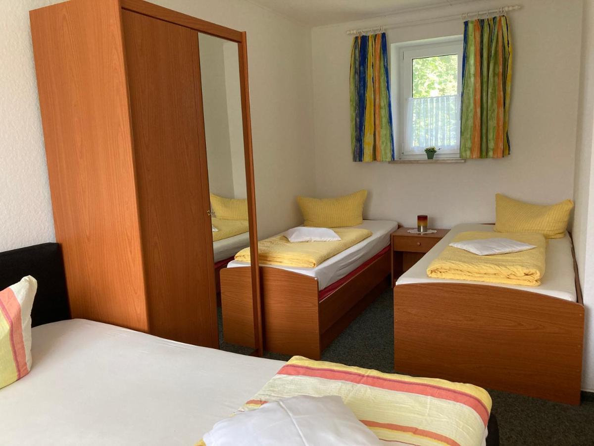Hotel Am Schlosspark Mallin Quarto foto